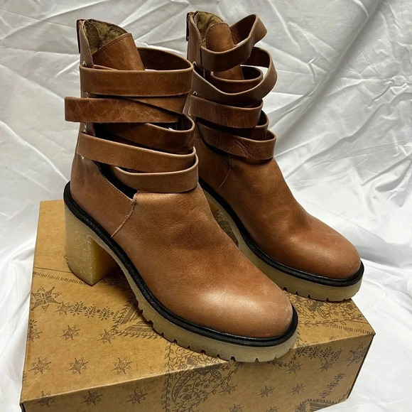 NWT Free People Jesse Cutout Boot 39.5 / 9 - Picture 3 of 8